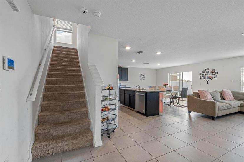Picture of 602 Olive Conch Street, Ruskin FL 33570