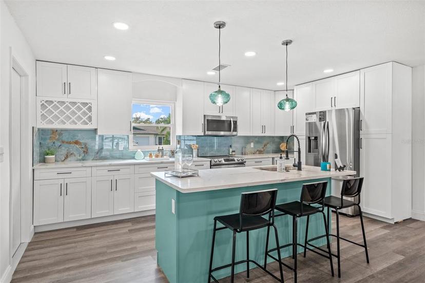 Picture of 807 Gateway Lane, Tampa FL 33613