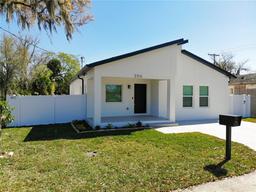 Picture of 206 S Water Street, Plant City, FL 33563