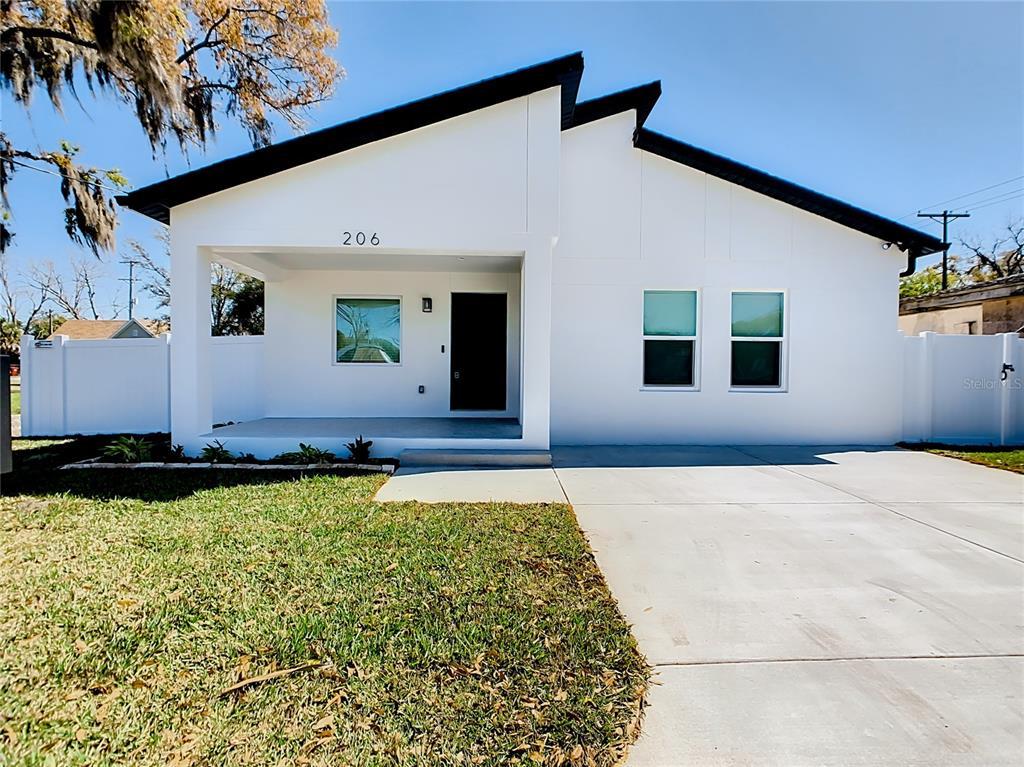 Picture of 206 S Water Street, Plant City, FL 33563