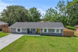 Picture of 3016 Reiter Drive, Auburndale, FL 33823
