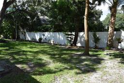 Picture of 2250 Druid Road E Unit 605, Clearwater, FL 33764
