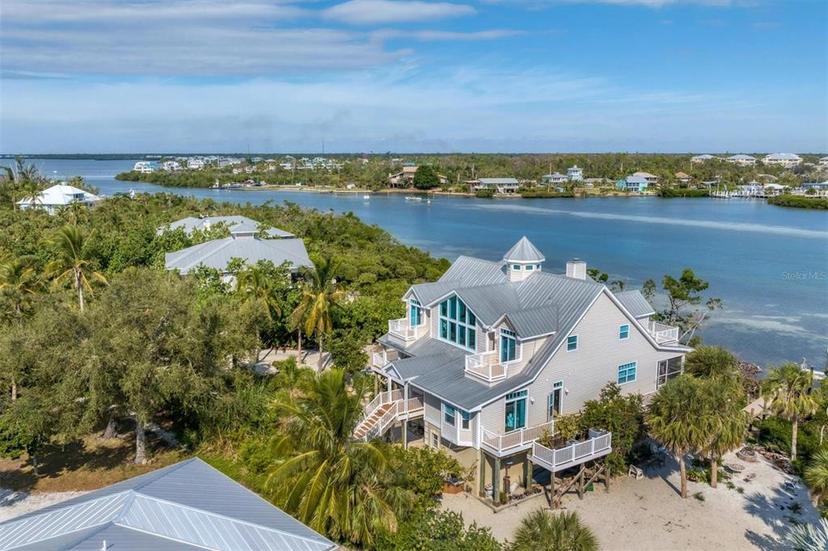 Picture of 3 Pointe Way, Placida FL 33946