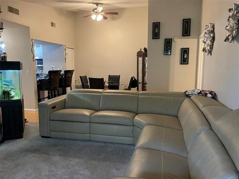 Picture of 6010 Laketree Lane Unit L, Temple Terrace FL 33617