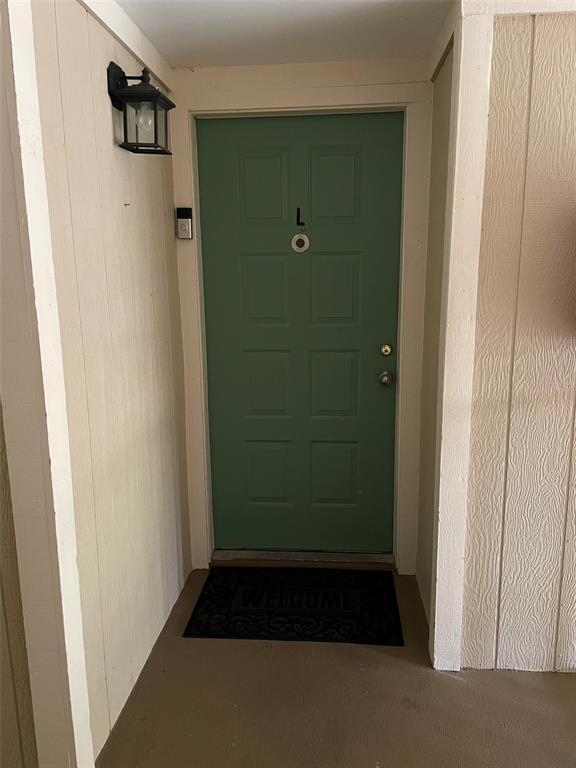 Picture of 6010 Laketree Lane Unit L, Temple Terrace FL 33617