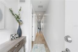 Picture of 1709 N Tamiami Trail Unit 403, Sarasota, FL 34234