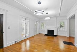 Picture of 1310 Aloma Avenue, Winter Park, FL 32789