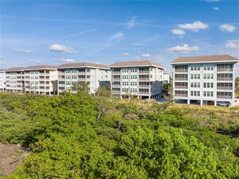 Picture of 392 Aruba Circle Unit 202, Bradenton FL 34209