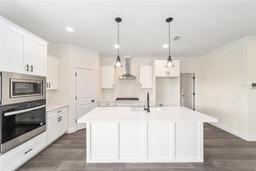 Picture of 1015 SW 66Th Terrace, Gainesville, FL 32607