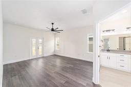 Picture of 1015 SW 66Th Terrace, Gainesville, FL 32607