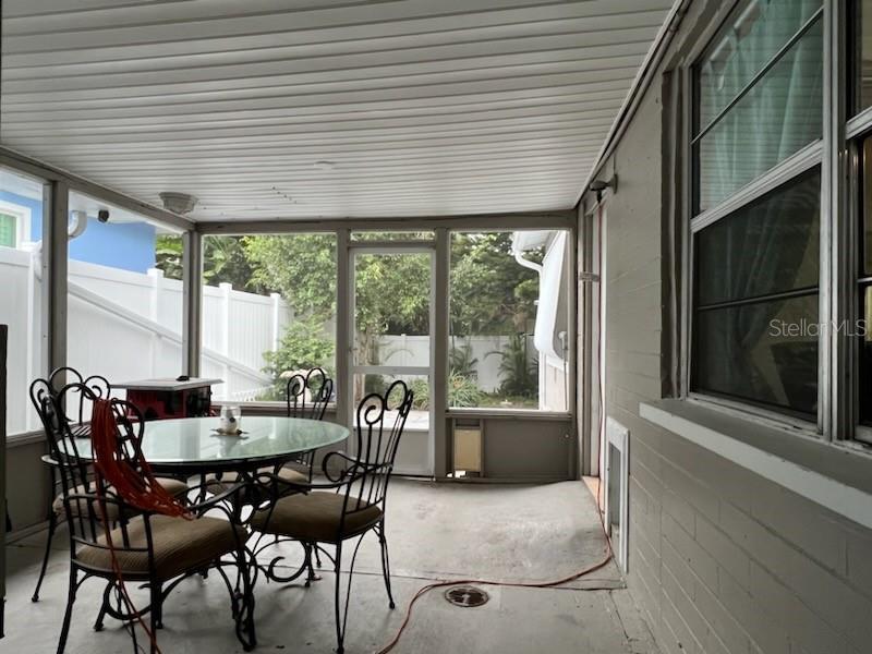 Picture of 806 E 2Nd Avenue, New Smyrna Beach FL 32169