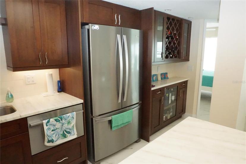 Picture of 4900 Brittany Drive S Unit 1804, St Petersburg FL 33715