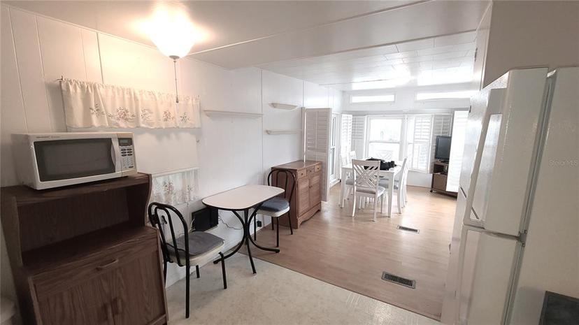 Picture of 4851 W Gandy Boulevard Unit B4 L32, Tampa FL 33611