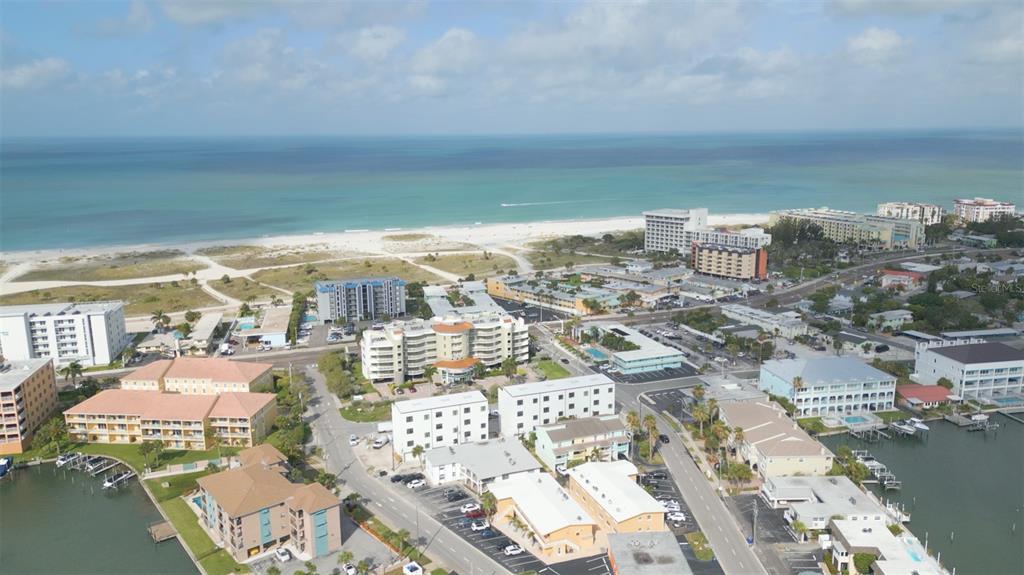Picture of 11605 1St Street E Unit 6, Treasure Island, FL 33706