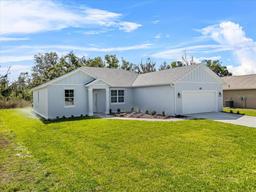 Picture of 4502 Fairway Oaks Drive, Mulberry, FL 33860