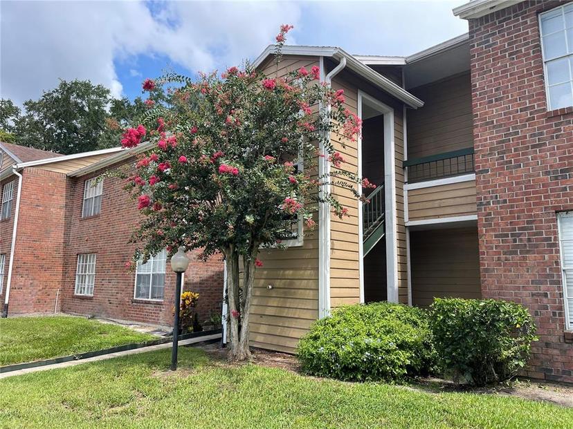 Picture of 5635 Devonbriar Way Unit 103, Orlando FL 32822