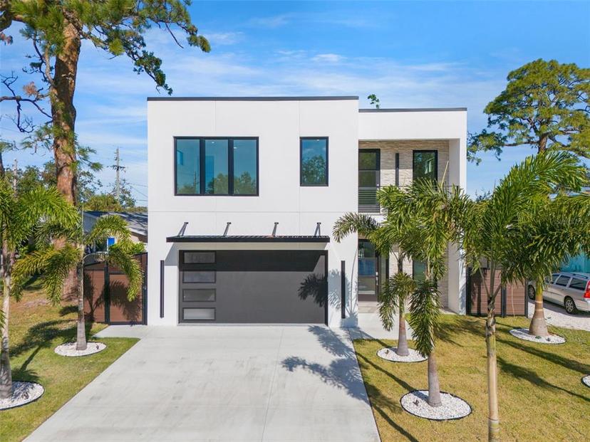 Picture of 2111 Hawthorne Street, Sarasota FL 34239