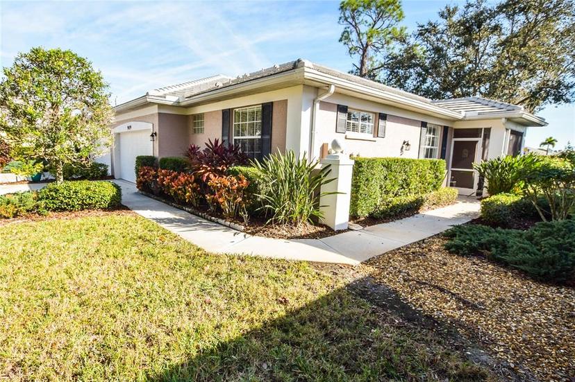 Picture of 909 Barclay Court, Venice FL 34293