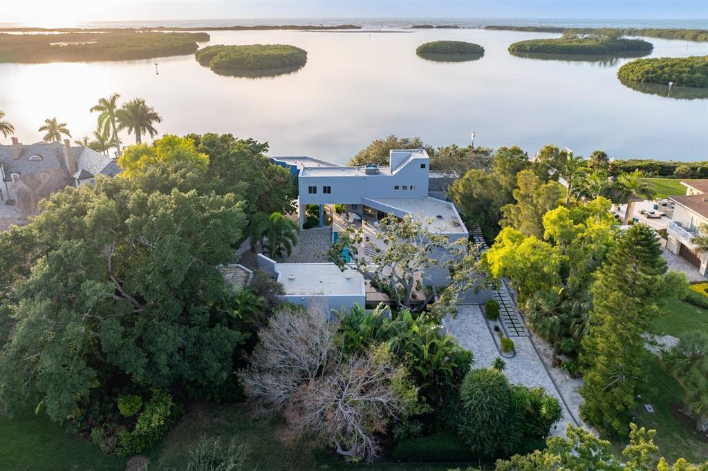 Picture of 1761 Oceanview Drive, St Petersburg, FL 33715