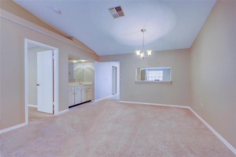 Picture of 2020 Lakeview Drive Unit 203, Clearwater FL 33763