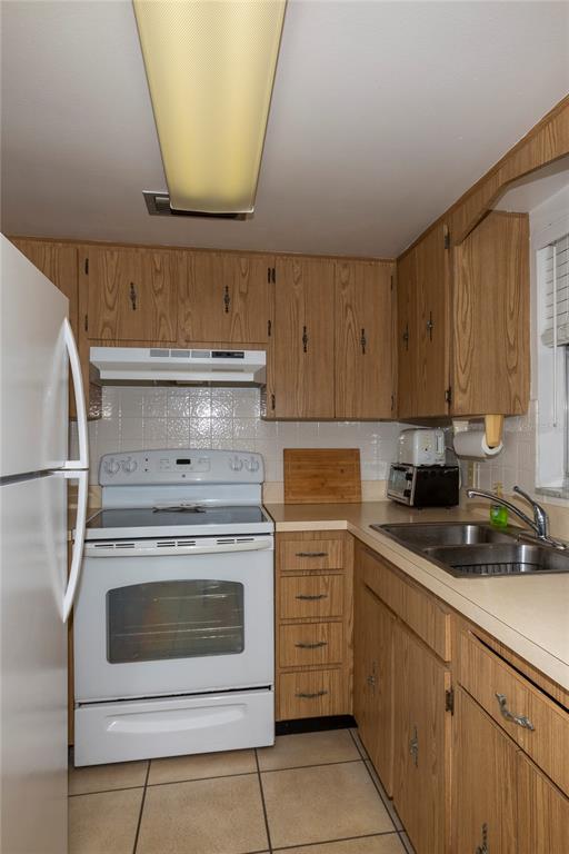 Picture of 4829 Onyx Lane Unit 204, New Port Richey FL 34652