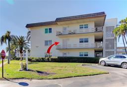 Picture of 5750 80Th Street N Unit B208, St Petersburg, FL 33709