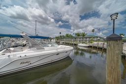 Picture of 7150 N Tamiami Trail Unit S-606, Sarasota, FL 34243