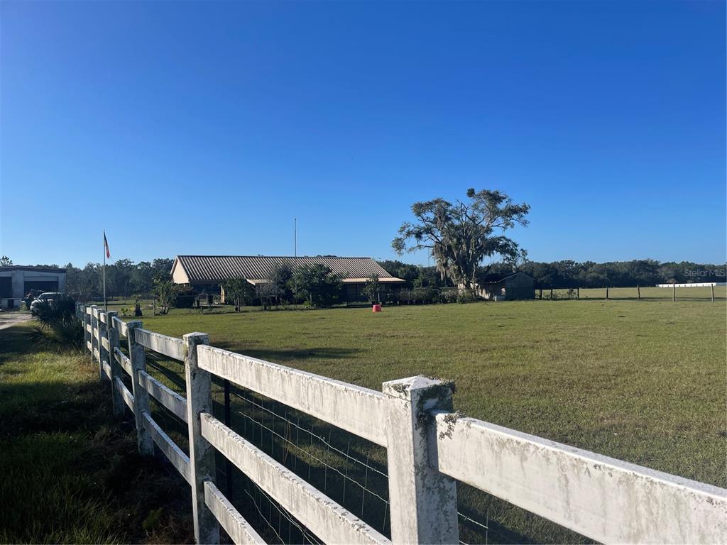 Picture of 12325 Trails End Lane, Riverview, FL 33579
