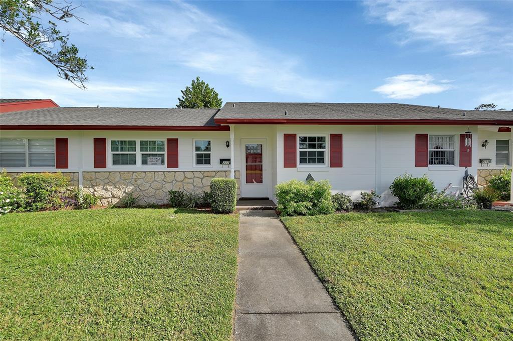 Picture of 217 N Hill Avenue Unit 20, Deland, FL 32724