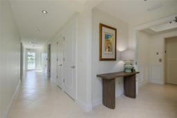Picture of 1660 Summerhouse Lane Unit 102, Sarasota, FL 34242