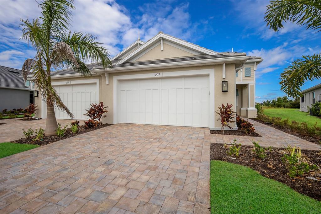 Picture of 227 Okeeffe Circle, Bradenton, FL 34212