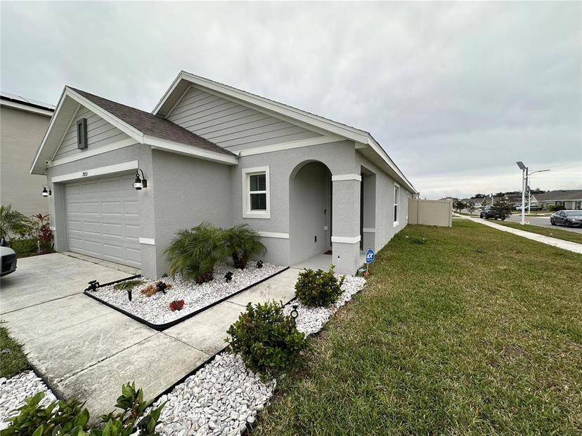 Picture of 7855 Davie Ray Dr, Zephyrhills FL 33540