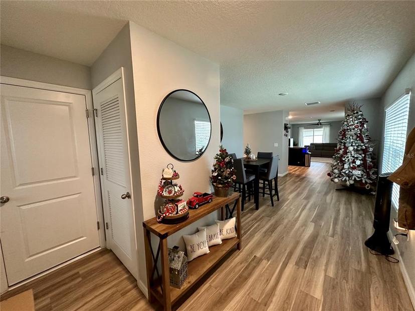 Picture of 7855 Davie Ray Dr, Zephyrhills FL 33540