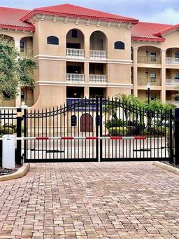 Picture of 7612 Lake Vista Court Unit 305, Lakewood Ranch, FL 34202