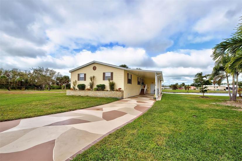 Picture of 3100 Goldfinch Terrace, Englewood FL 34224