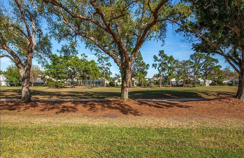 Picture of 454 Cerromar Road Unit 275, Venice FL 34293