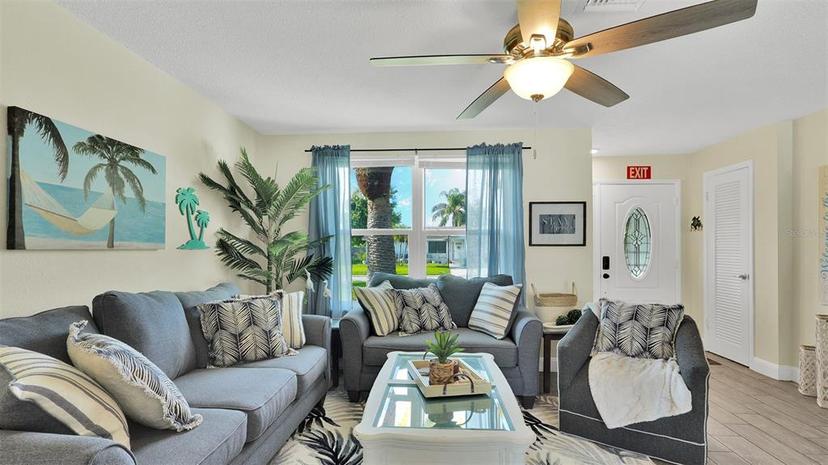 Picture of 10241 127Th Avenue N, Largo FL 33773