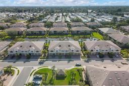 Picture of 4174 Overture Circle Unit 519, Bradenton, FL 34209