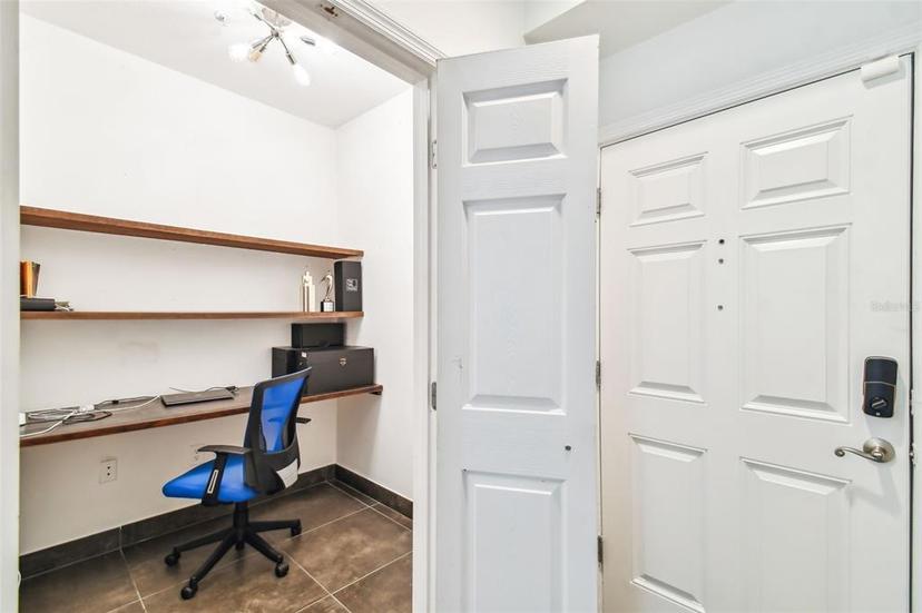 Picture of 1810 E Palm Avenue Unit 6103, Tampa FL 33605
