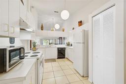 Picture of 4115 Putter Place Unit 4115, Bradenton, FL 34203