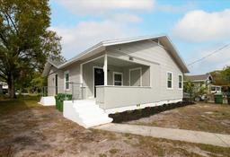 Picture of 3007 Dixie Avenue, Sarasota, FL 34234