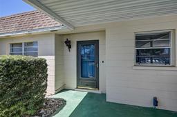 Picture of 604 Park Circle Unit 16, Bradenton, FL 34207