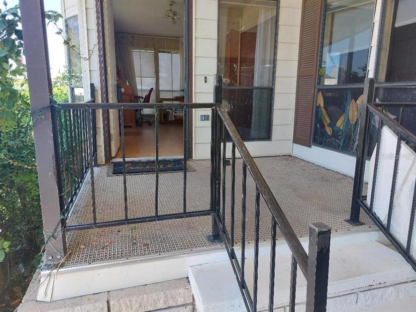 Picture of 30 Delaware Court Unit 17, Palm Harbor FL 34684