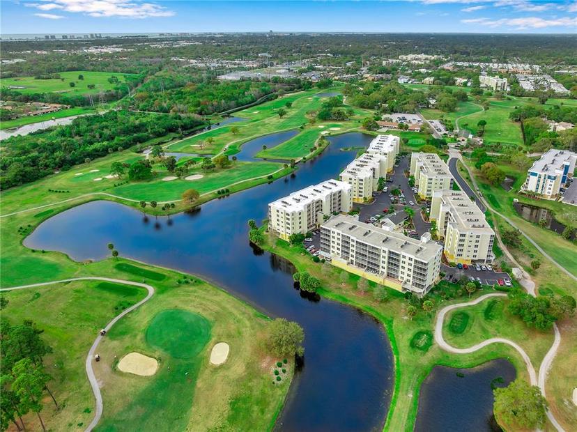 Picture of 1200 Country Club Drive Unit 2106, Largo FL 33771