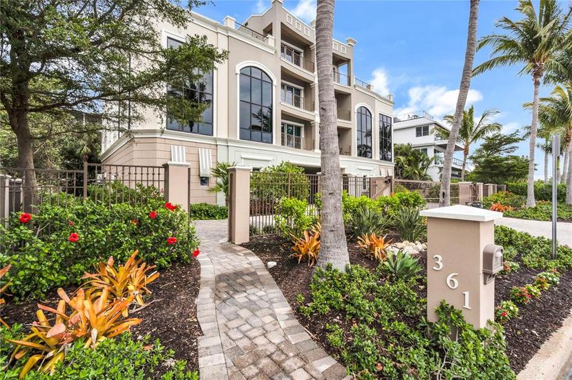 Picture of 361 Benjamin Franklin Drive Unit A, Sarasota FL 34236