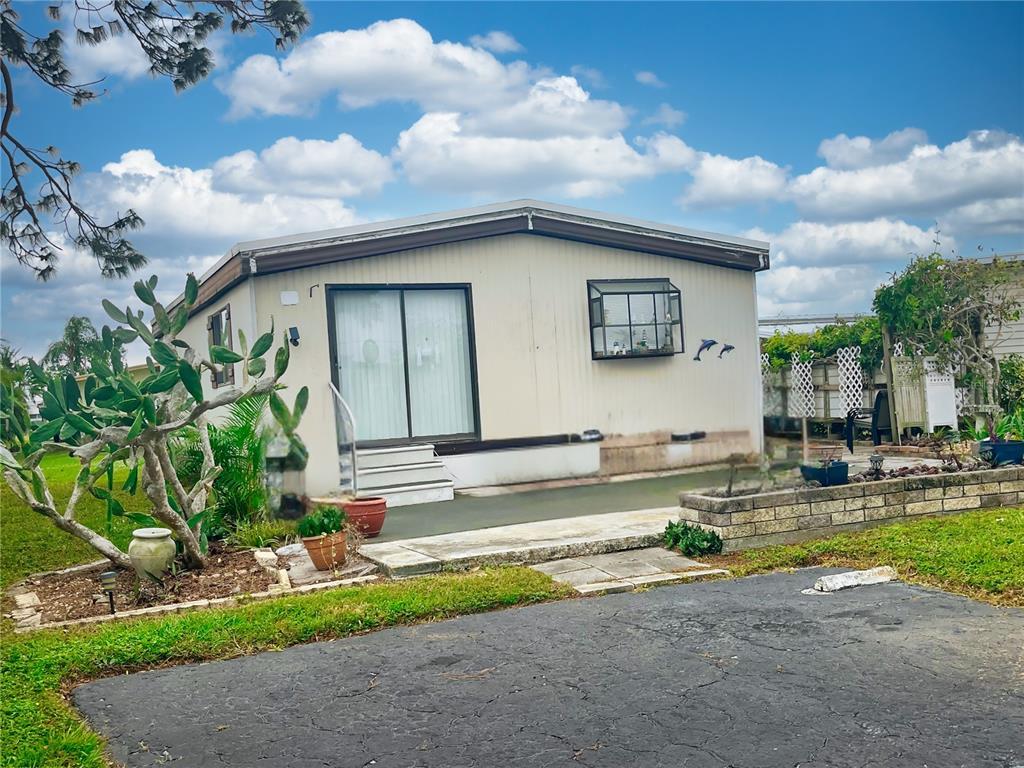 Picture of 5316 53Rd Avenue E Unit E2, Bradenton, FL 34203