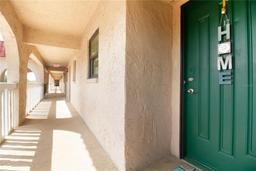 Picture of 1750 Belleair Forest Drive Unit C17, Belleair, FL 33756