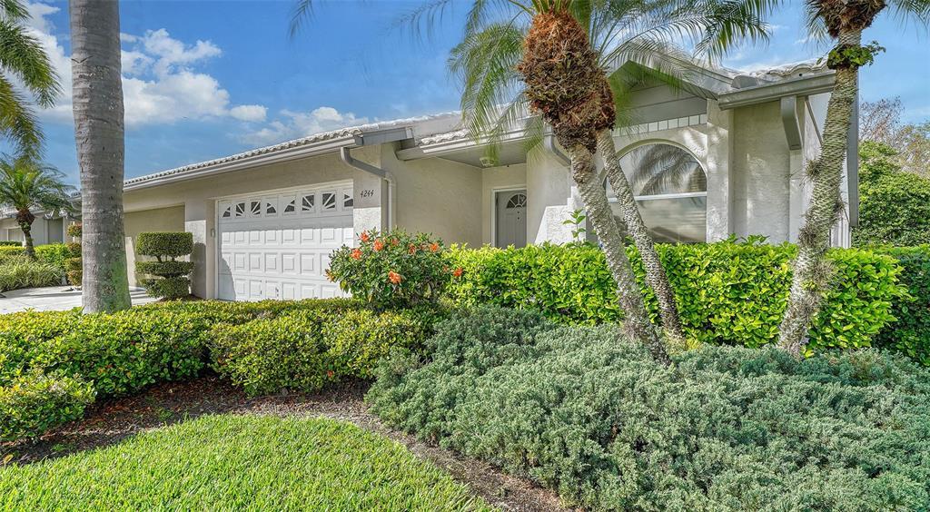 Picture of 4244 Brittany Lane Unit 11, Sarasota, FL 34233