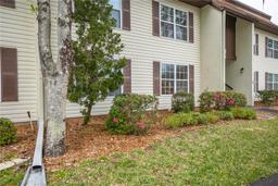 Picture of 2400 Forest Drive Unit 103, Inverness, FL 34453