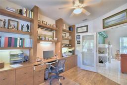 Picture of 132 Lake Region Circle, Winter Haven, FL 33881